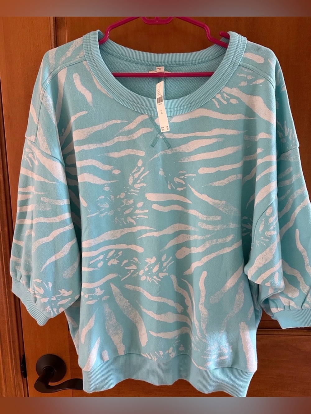 NWT Anthropologie Pilcro Aqua and White Patterned Bubble Sleeve Sweatshirt XL